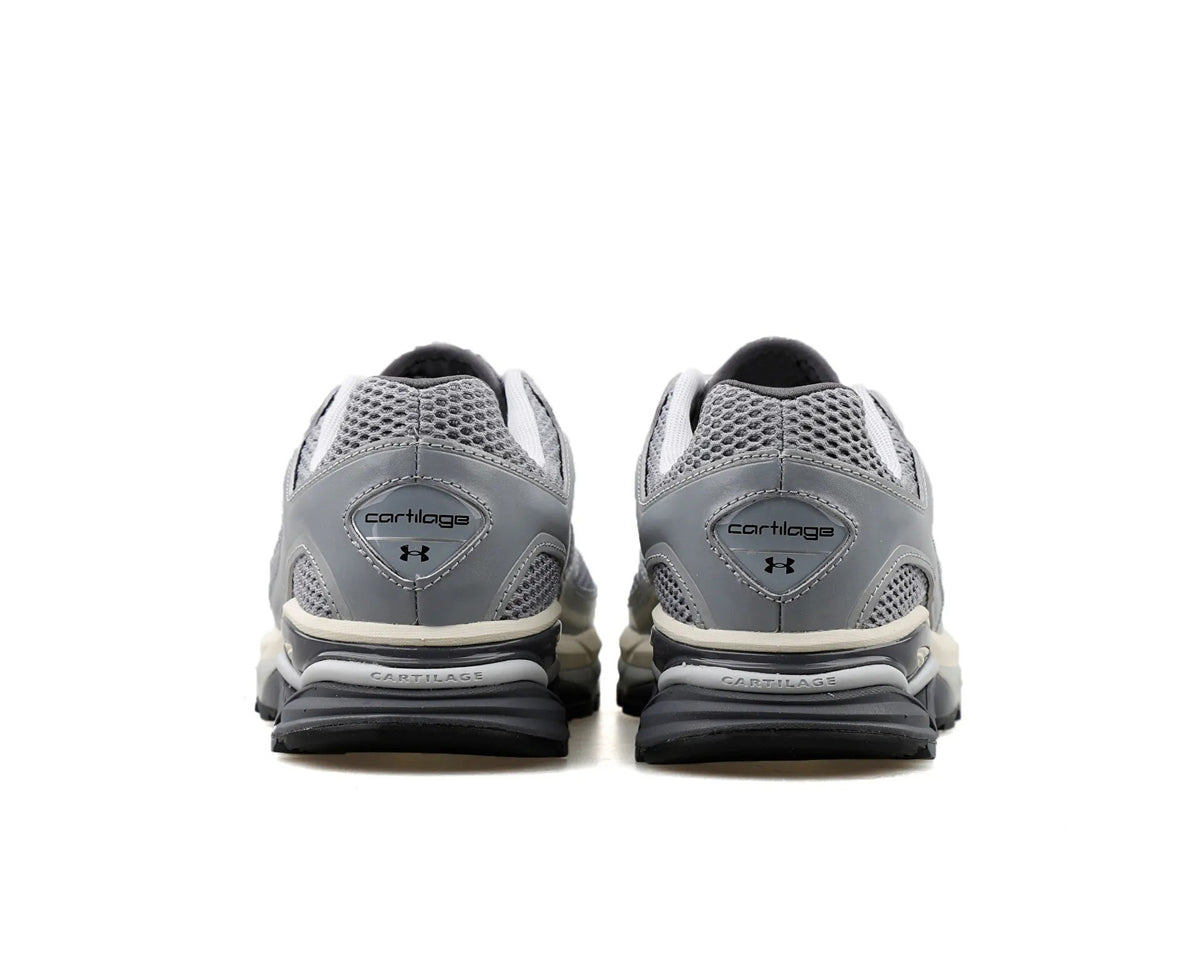 Under-Armour-HOVR-Apparition-3027595-100