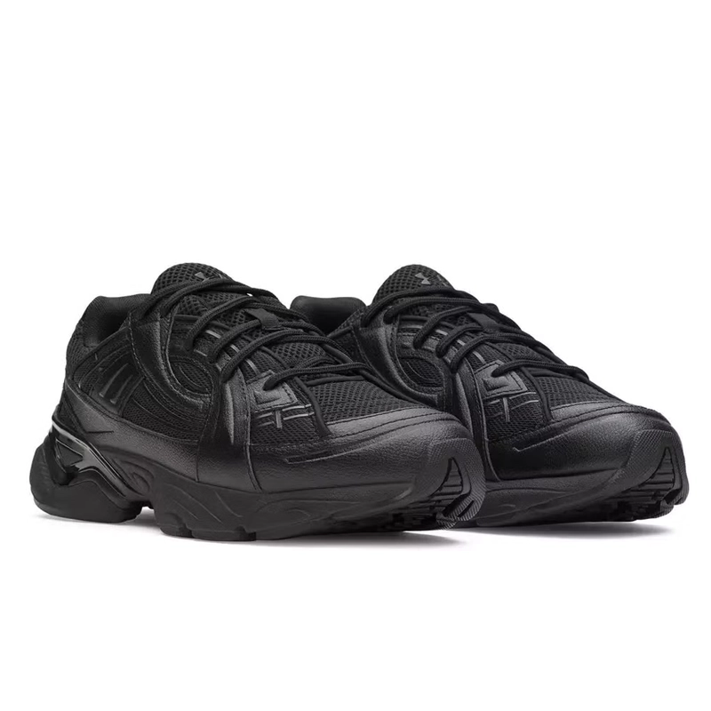 UA-Sola-'Ultimate-Noir'-6005284-003