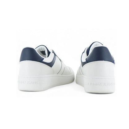 Tommy-Hilfiger-Retro-Essential-Blanc-EM0EM01395-DW4
