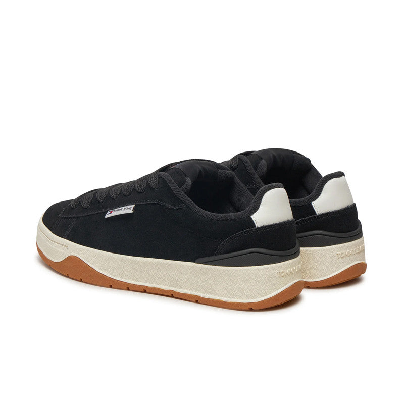 Tommy-TJW-Skate-Sneaker-Noir-EN0EN02677-BDS