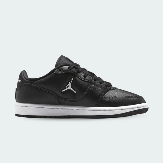 Jordan-Court-Connect-Low-BG-Black-IQ6016-001