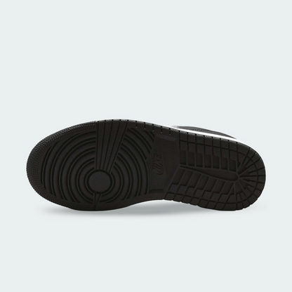 Jordan-Court-Connect-Low-BG-Black-IQ6016-001
