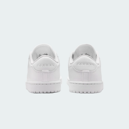 Jordan-Court-Connect-Low-BG-Triple-White-IQ6016-100