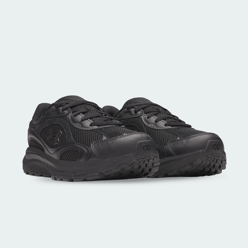 UA-Tech-Runner-Triple-Black-6011293-001