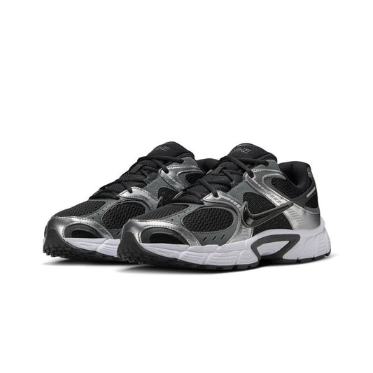 Chaussure NIKE V5 RNR