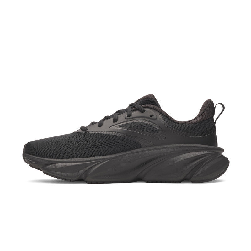 UA-Charged+-Rogue-6-Triple-Black-6006719-002